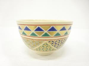 清安造　金彩色絵　鱗文　茶碗